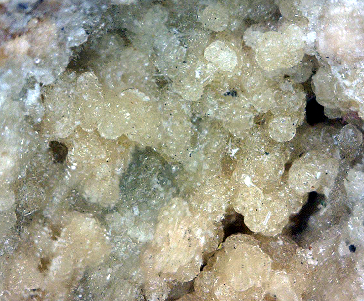 unknown on sample of Petarasite (TL), Mont Saint-Hilaire, Québec, Canada ex Gerstmann's