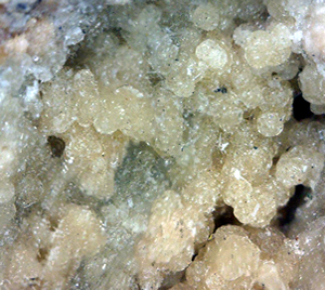 unknown on sample of Petarasite (TL), Mont Saint-Hilaire, Québec, Canada ex Gerstmann's